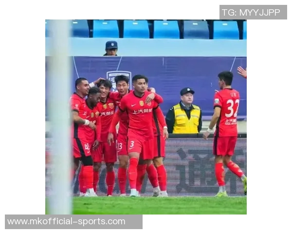 中超联赛精彩对决阿森纳大胜利物浦引发转会热议