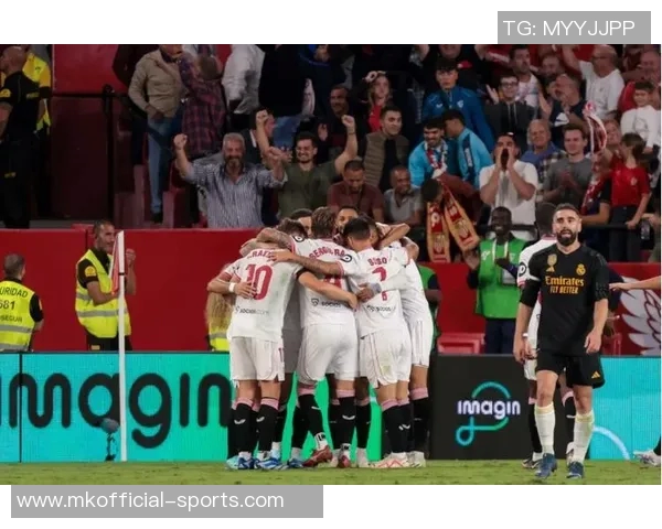 西甲激战尤文图斯小胜曼联帽子戏法引发转会热议