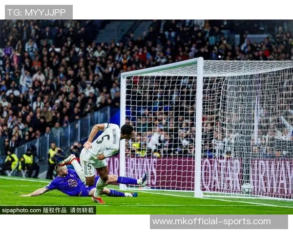 马竞逆转本菲卡夺国王杯胜利绝杀时刻震撼全场观众 马竞逆转本菲卡夺国王杯胜利绝杀时刻震撼全场观众