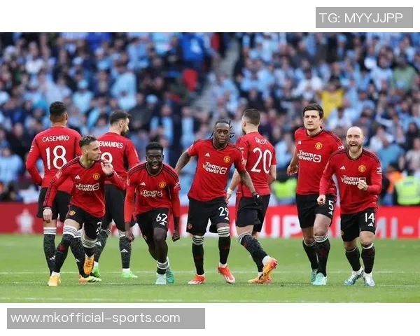 足总杯惊心动魄皇马与曼联2-2平点球大战成历史冷门瞬间引爆全场 足总杯惊心动魄皇马与曼联2-2平点球大战成历史冷门瞬间引爆全场